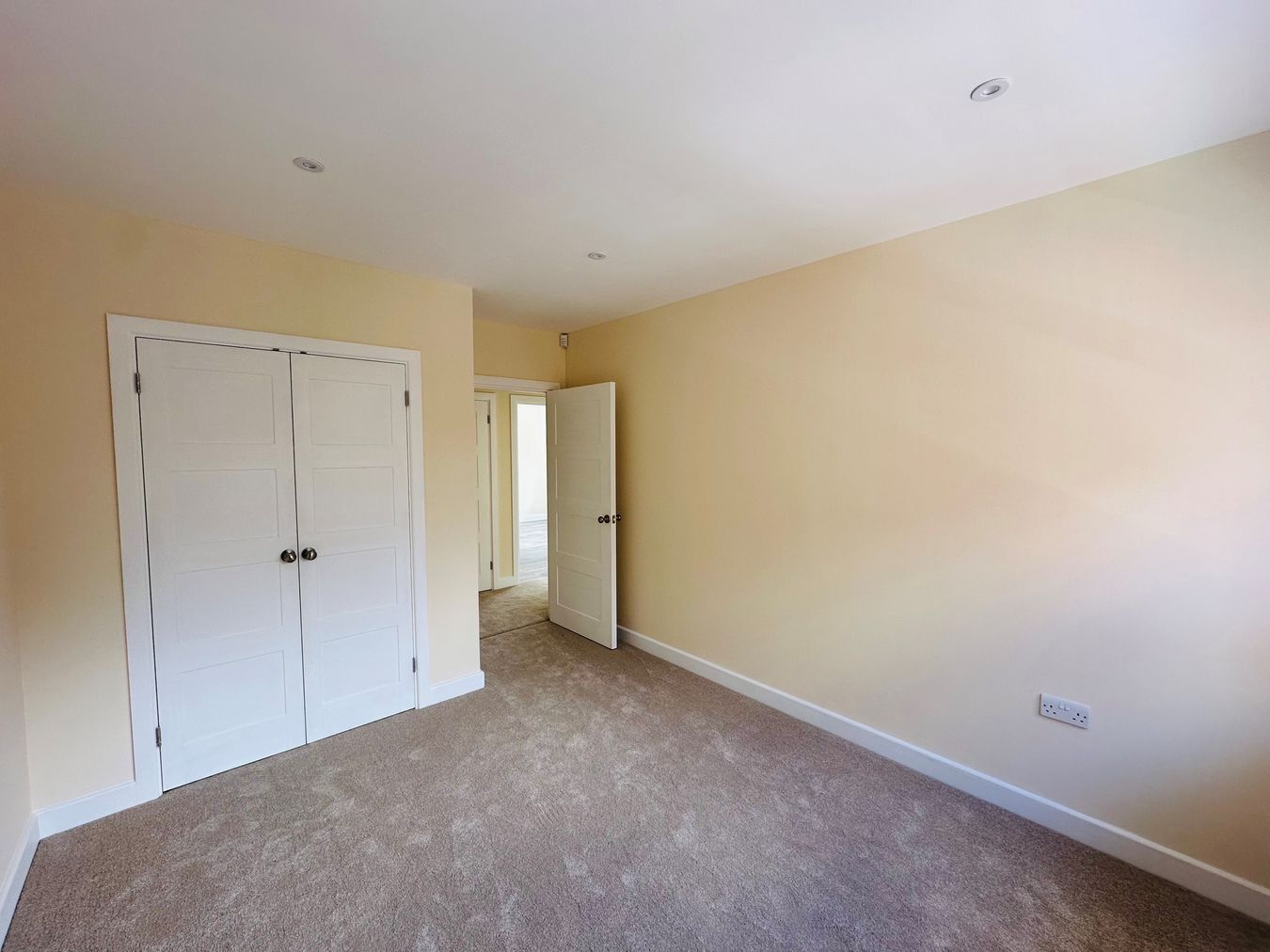 Forest Road, Binfield, RG42 Image 5