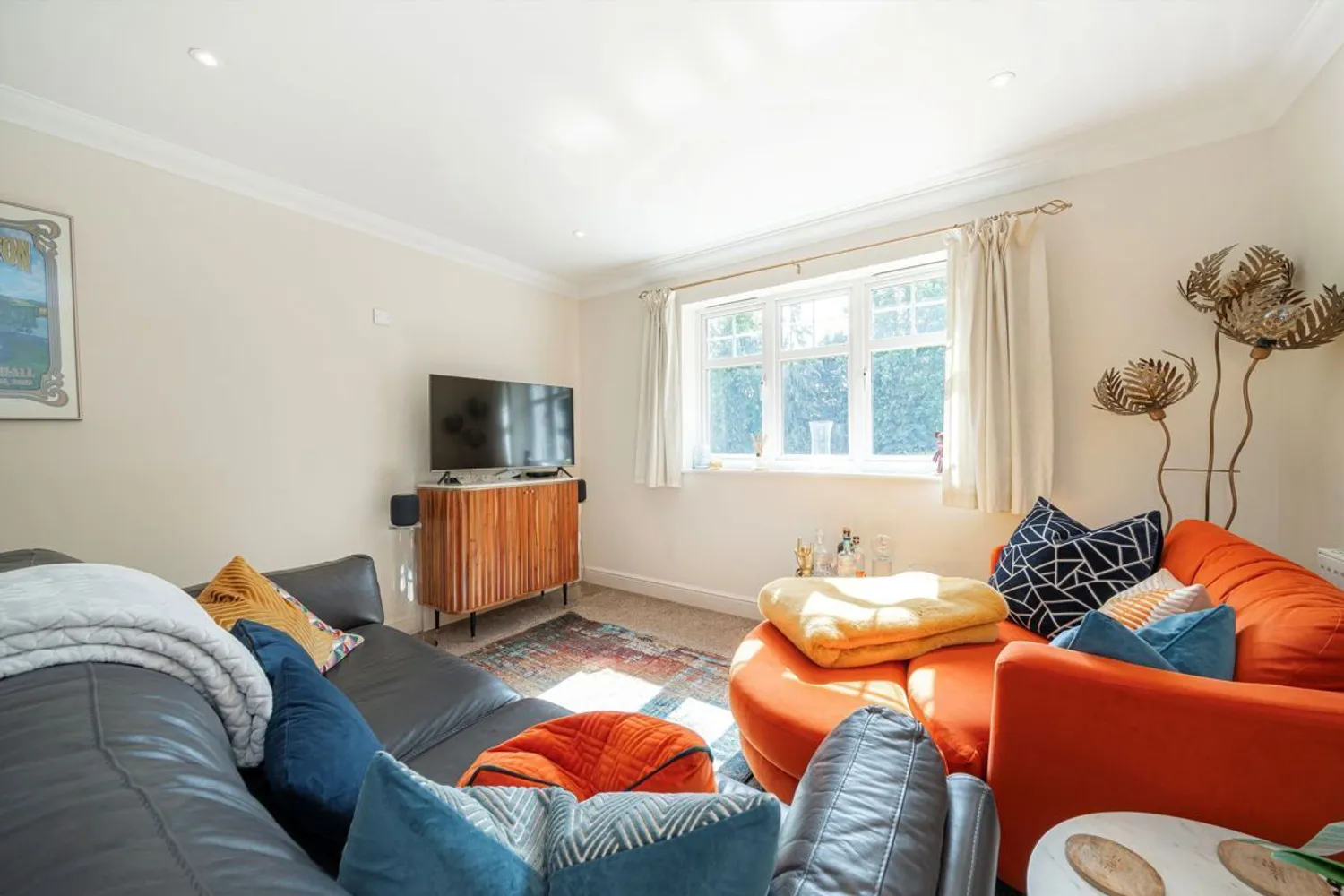 Portmore Park Road, Weybridge, KT13 photo 2