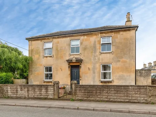 Pickwick Road, Corshamphoto