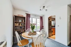Harvest Grove, Witney