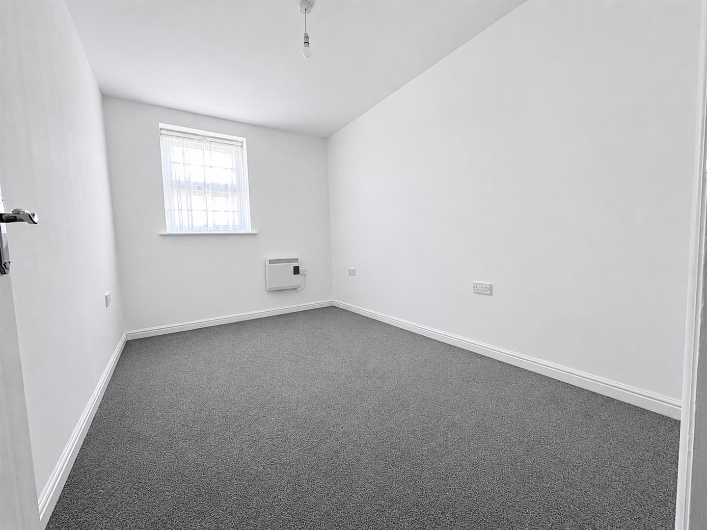 Holyhead Mews, Cippenham Image 7