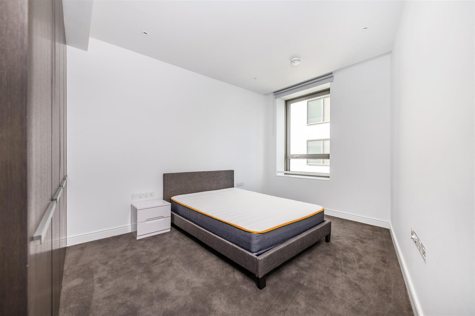 10 Park Drive, London E14 9GD Image 4