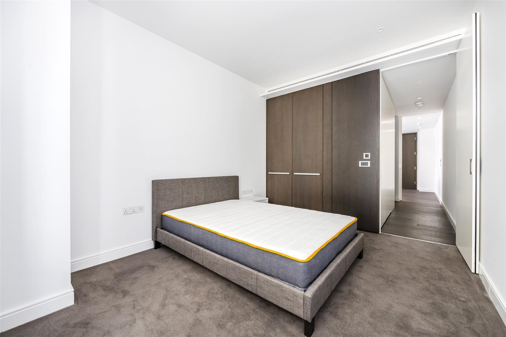 10 Park Drive, London E14 9GD Image 13