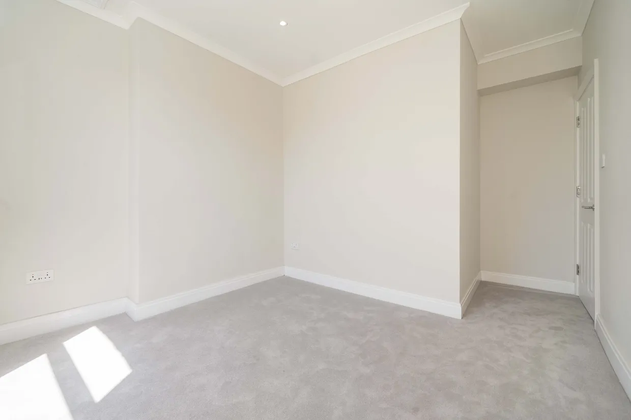 Warlock Road, London, W9 photo 12