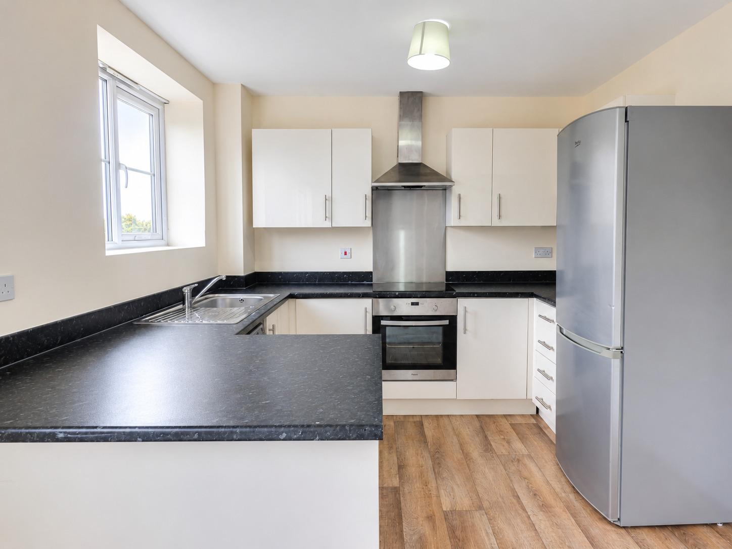 Pine Tree House, Fazeley, Tamworth Image 3