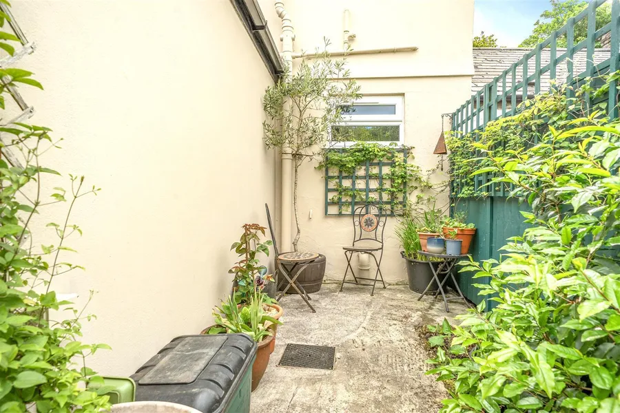 Property Image 25
