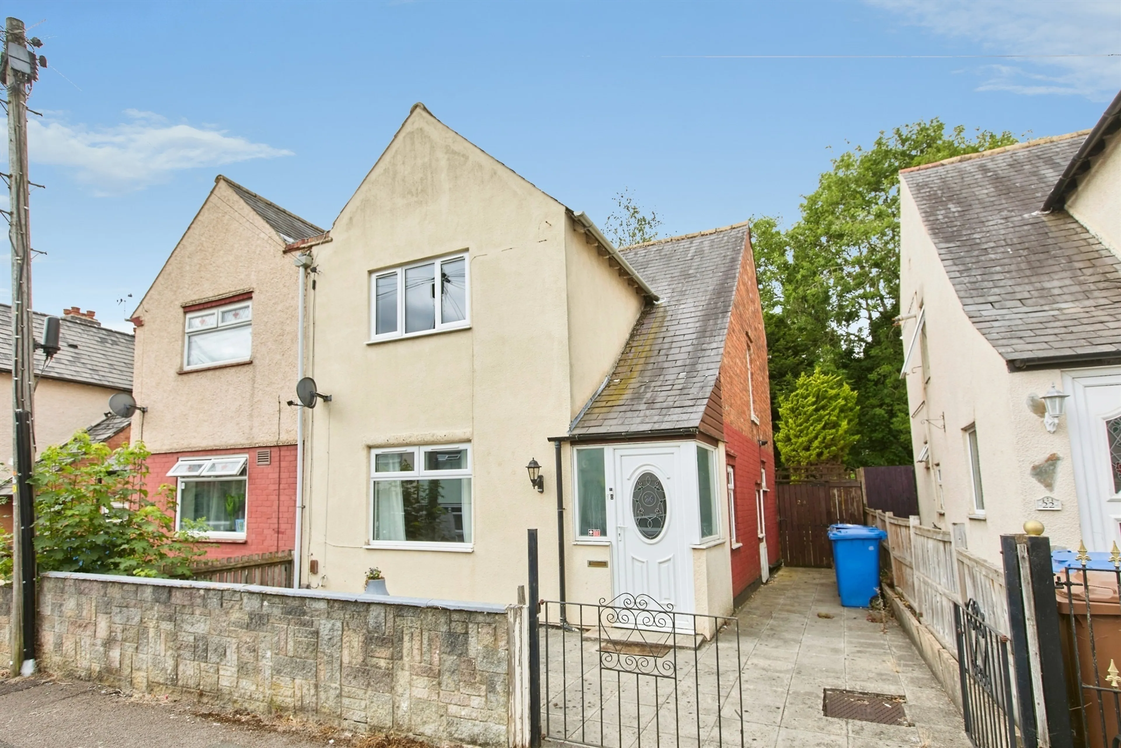 Property photo 0
