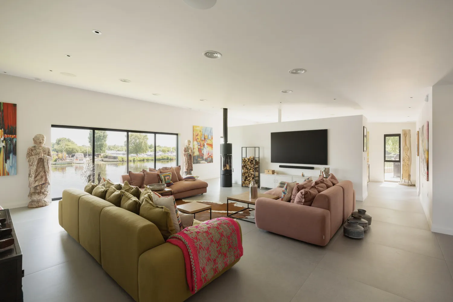 Surlingham, Norwich, NR14 photo 3