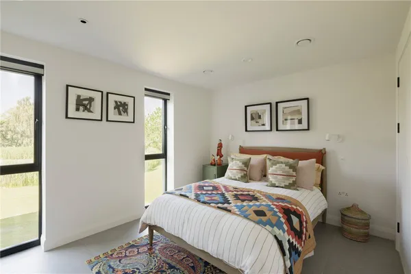 Surlingham, Norwich, NR14 photo 17