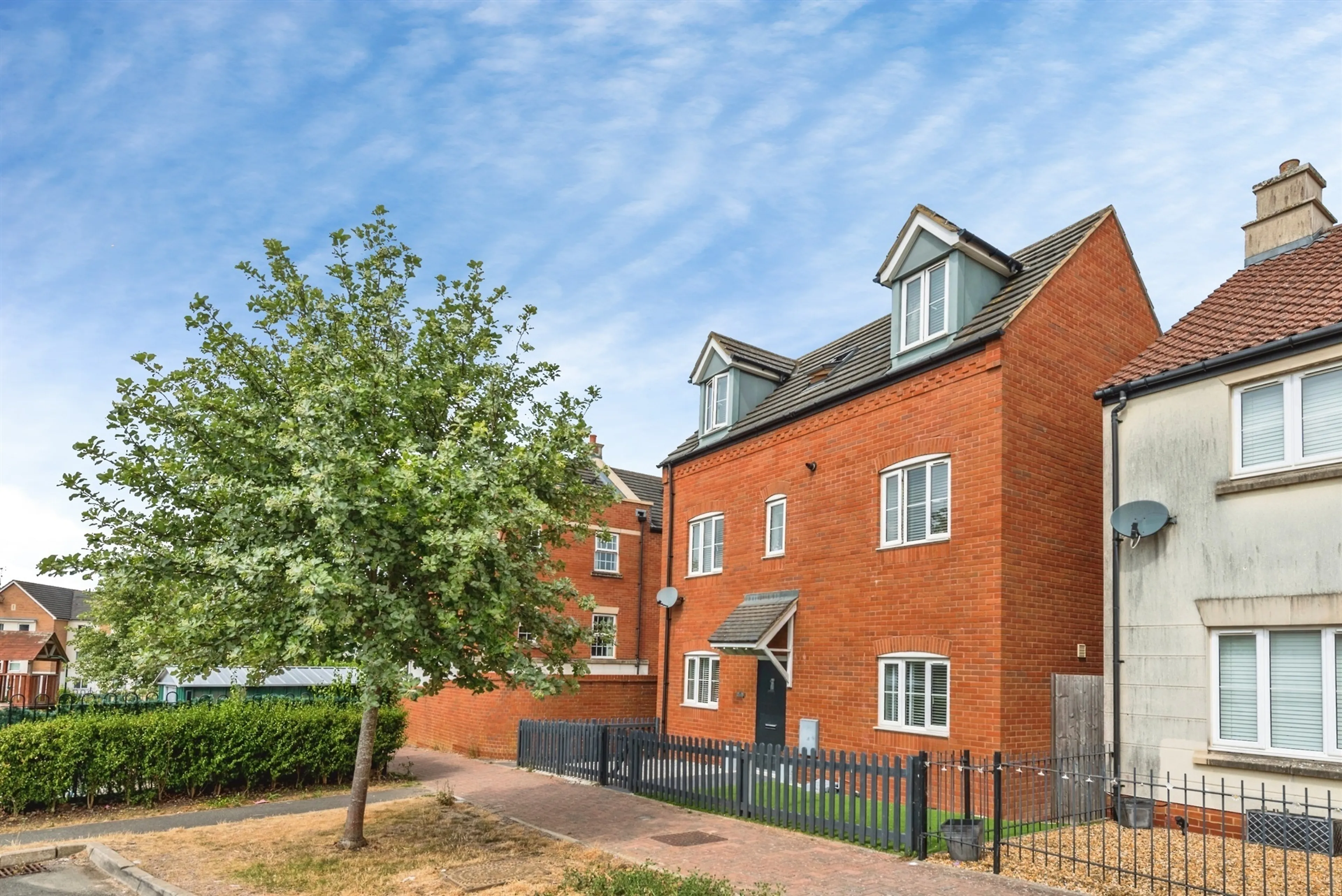 Property photo 0