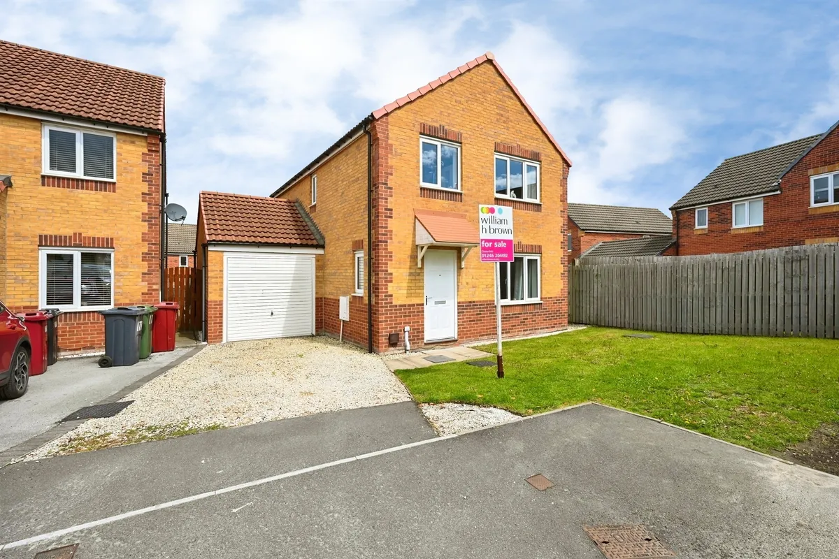 Masefield Avenue, Holmewood, Chesterfield