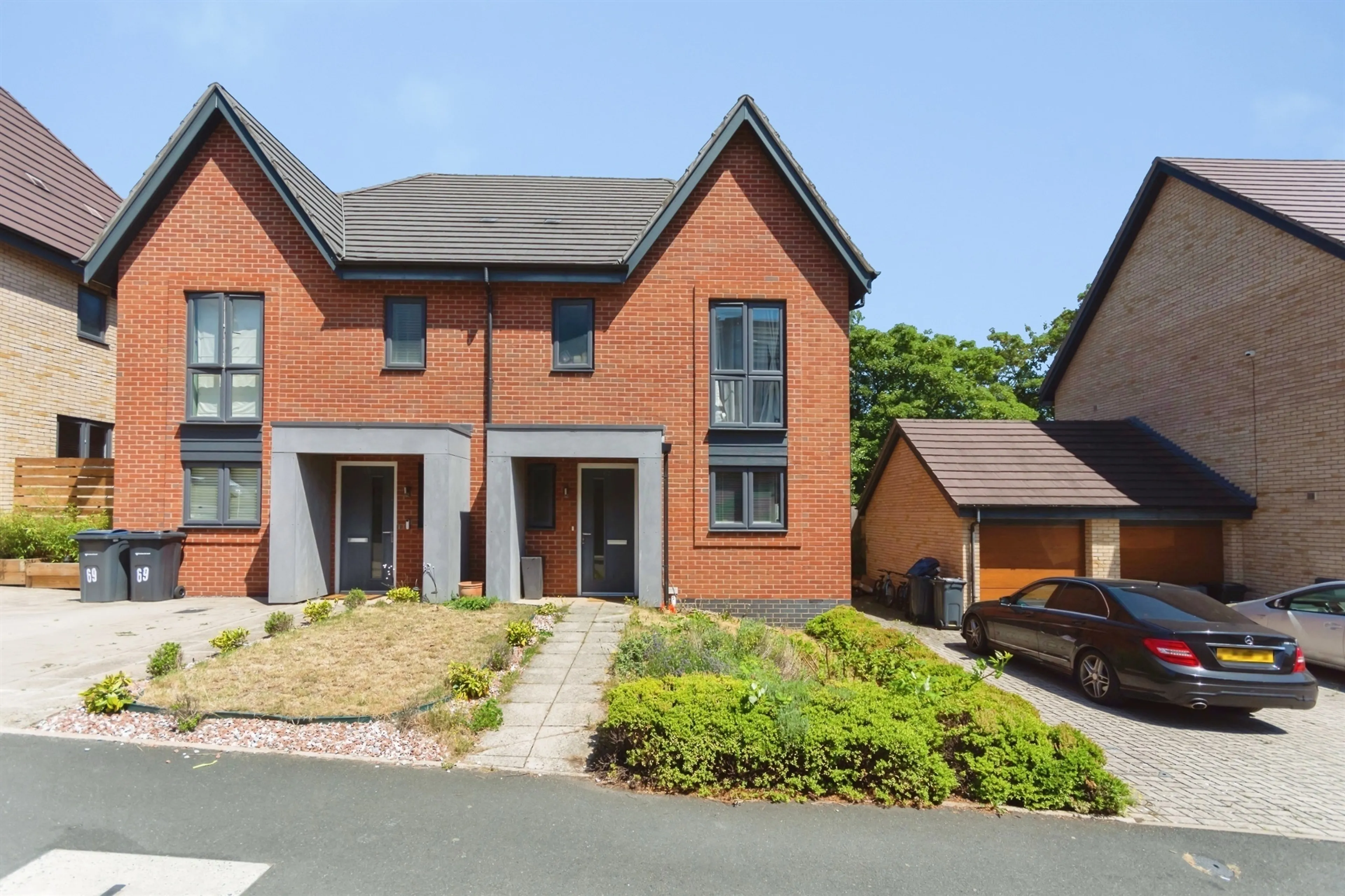 Property photo 0