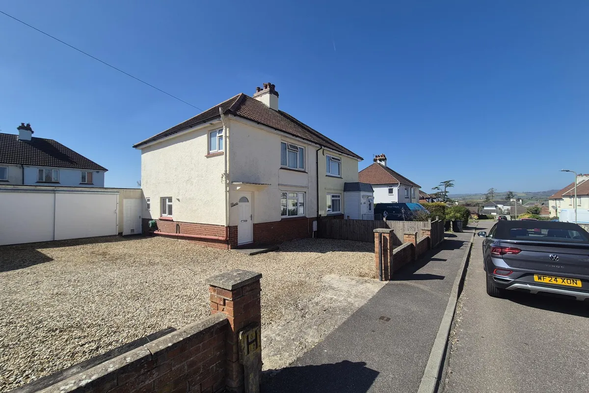 Cridlake, AXMINSTER