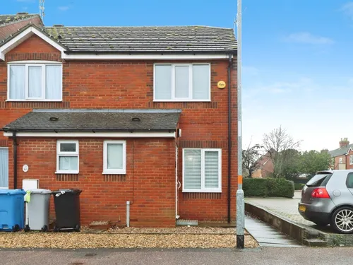 Kings Court, Desborough, Ketteringphoto
