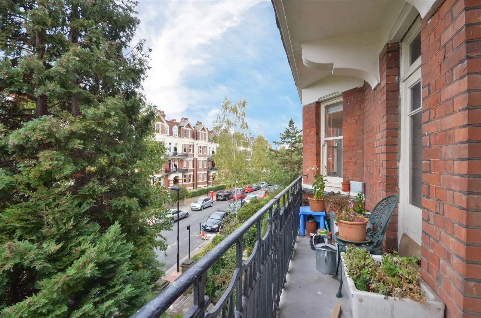 Honeybourne Road, West Hampstead, London, NW6