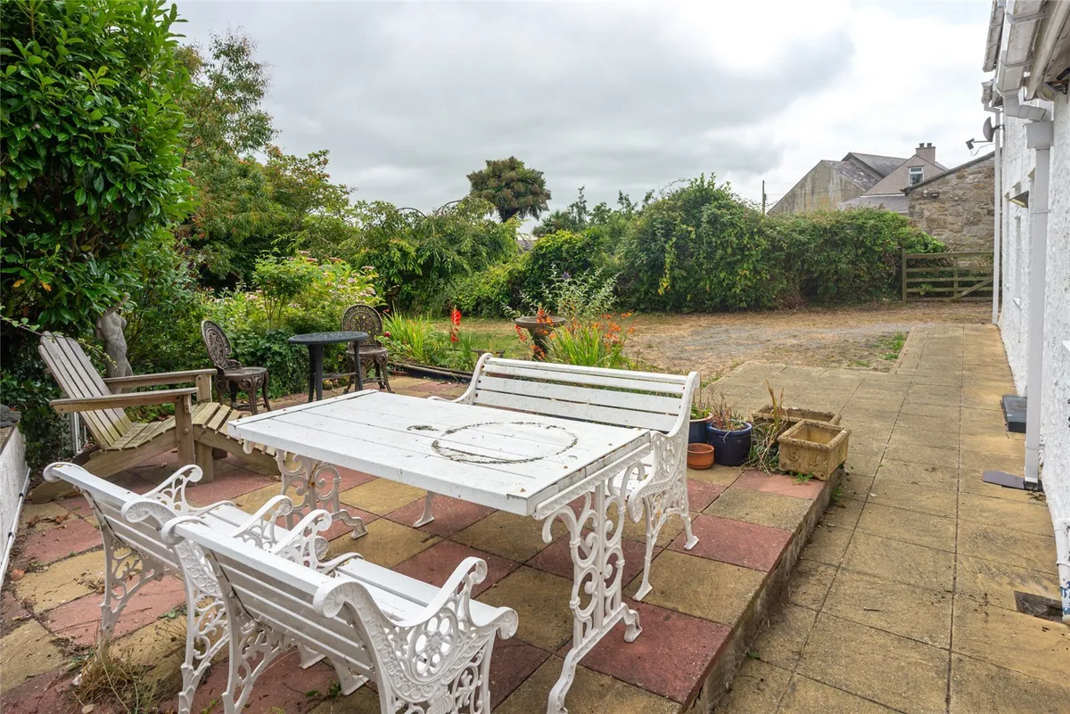 Llanbedrgoch, Isle of Anglesey, LL76