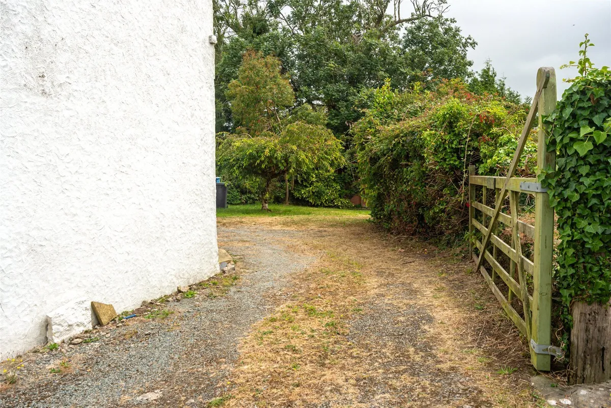 Llanbedrgoch, Isle of Anglesey, LL76