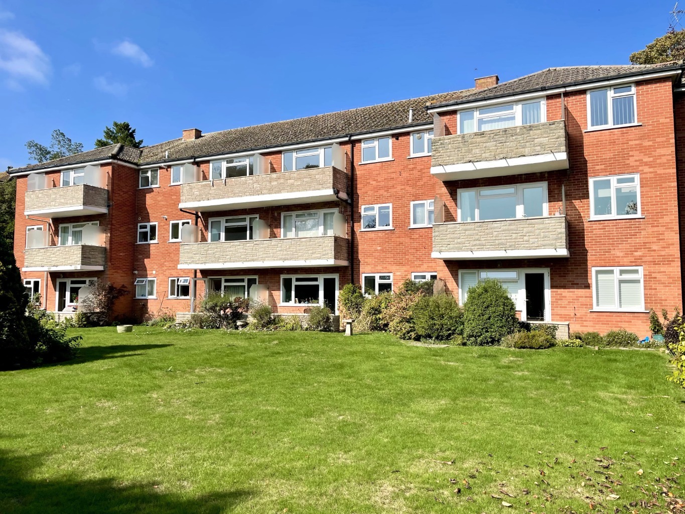 Mannington Hall, 16 Portarlington Road, Bournemouth BH4 8BY Image 1