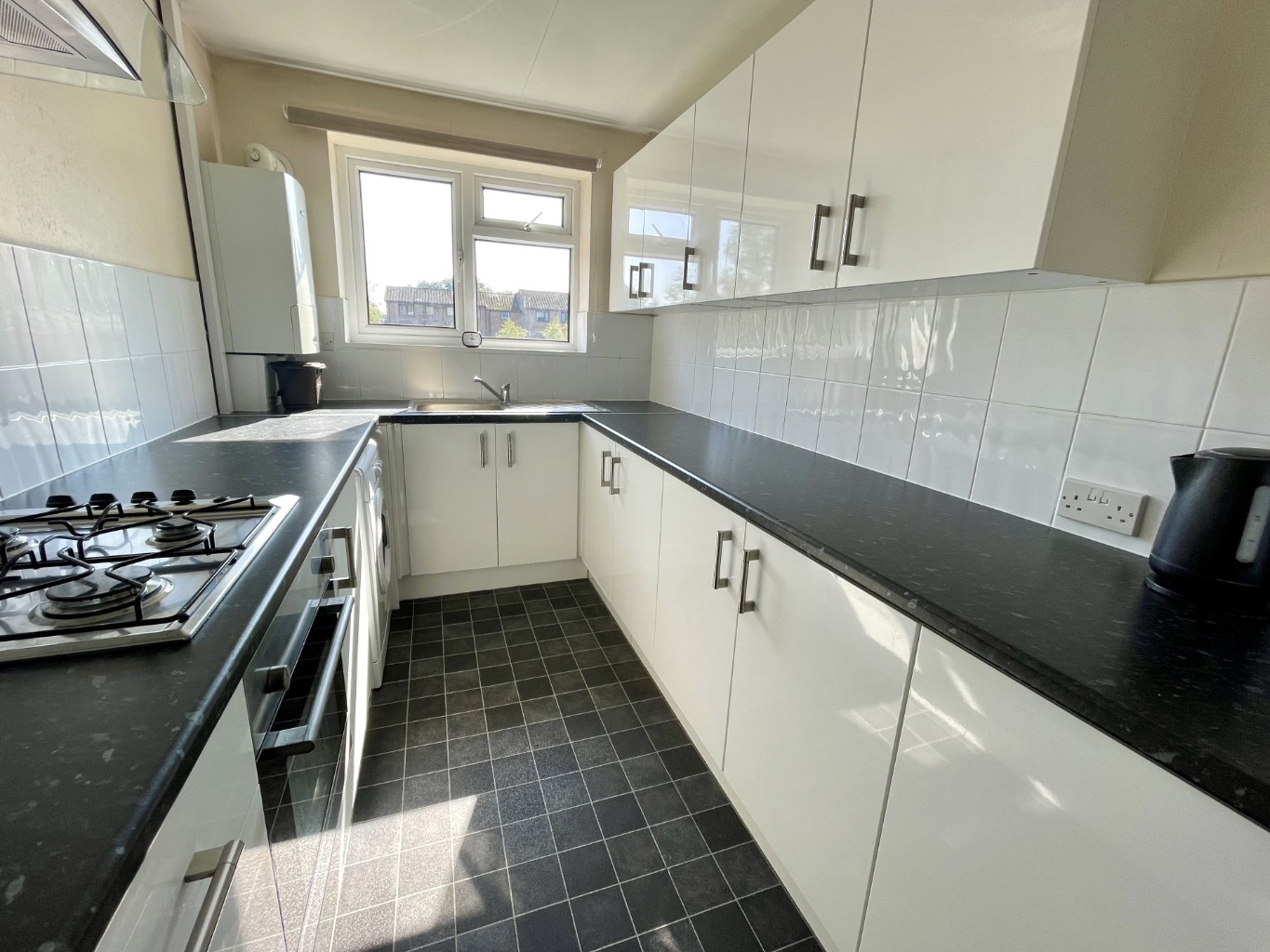 Mannington Hall, 16 Portarlington Road, Bournemouth BH4 8BY Image 10