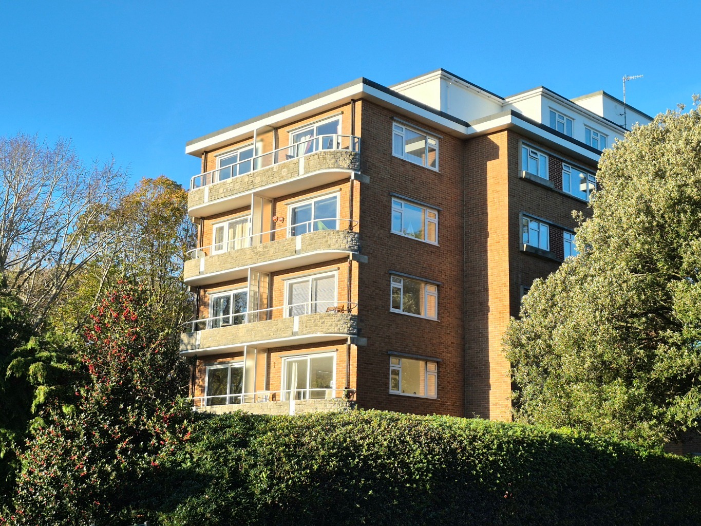 Crescent Court, 33 Chine Crescent, Bournemouth, Dorset, BH2 Image 1