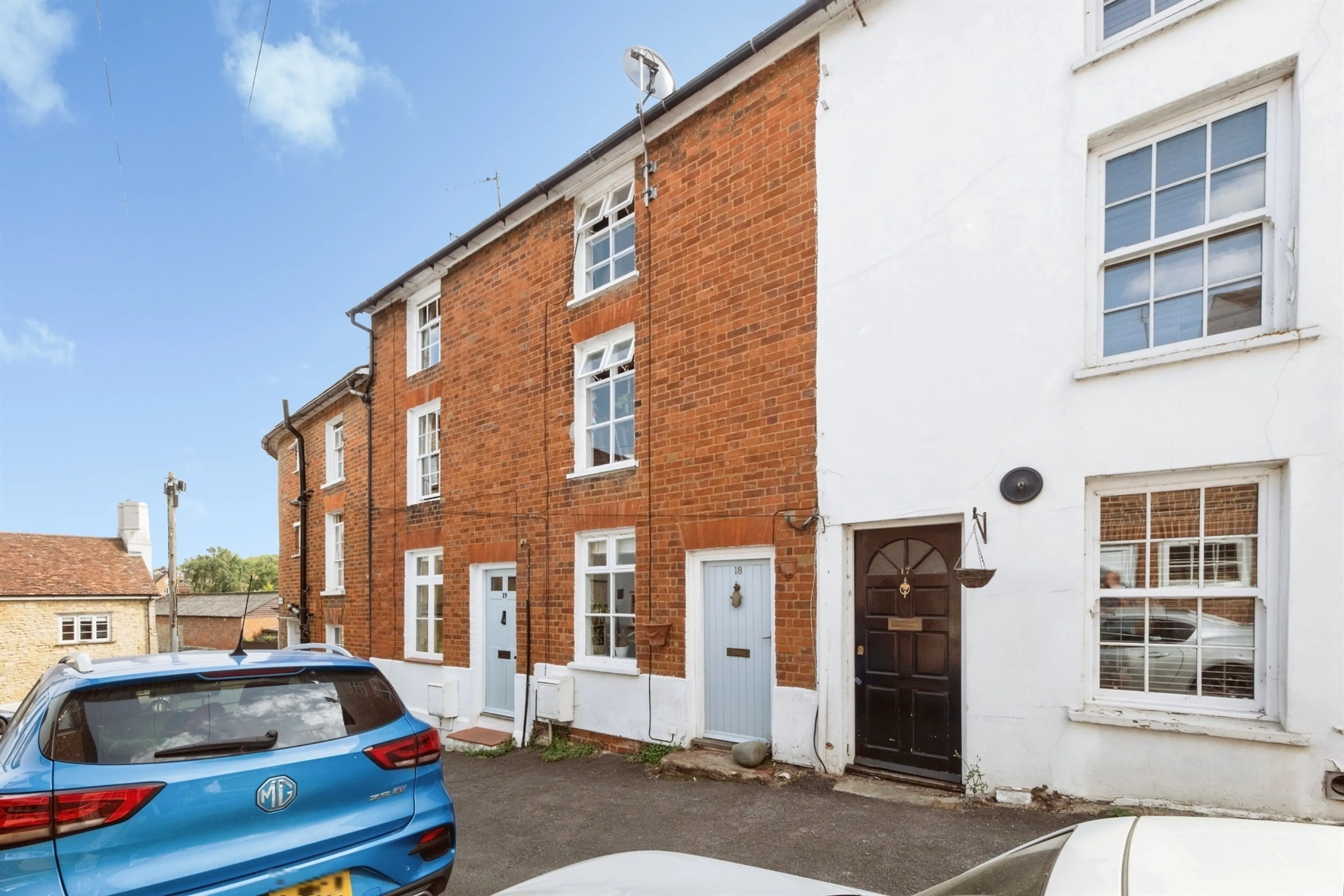 Property photo 0