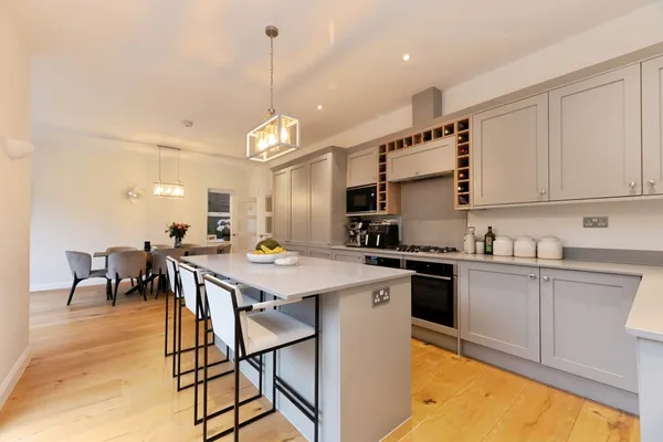 Randalls Road, Leatherhead, Surrey, KT22