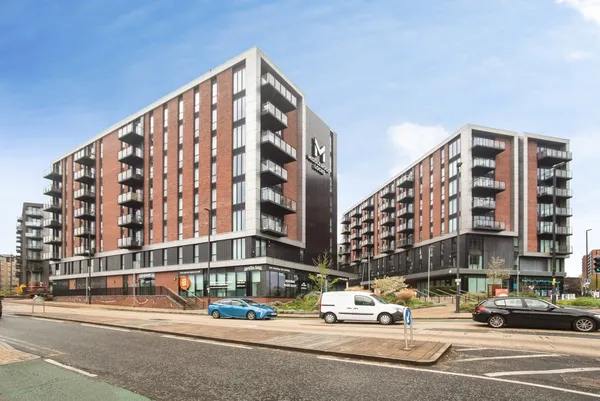 15 Middlewood Street, SALFORD, Lancas...