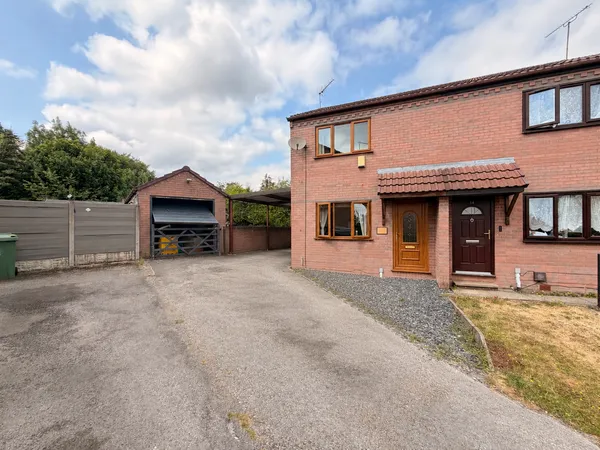 Dale View, Stretton, DE55