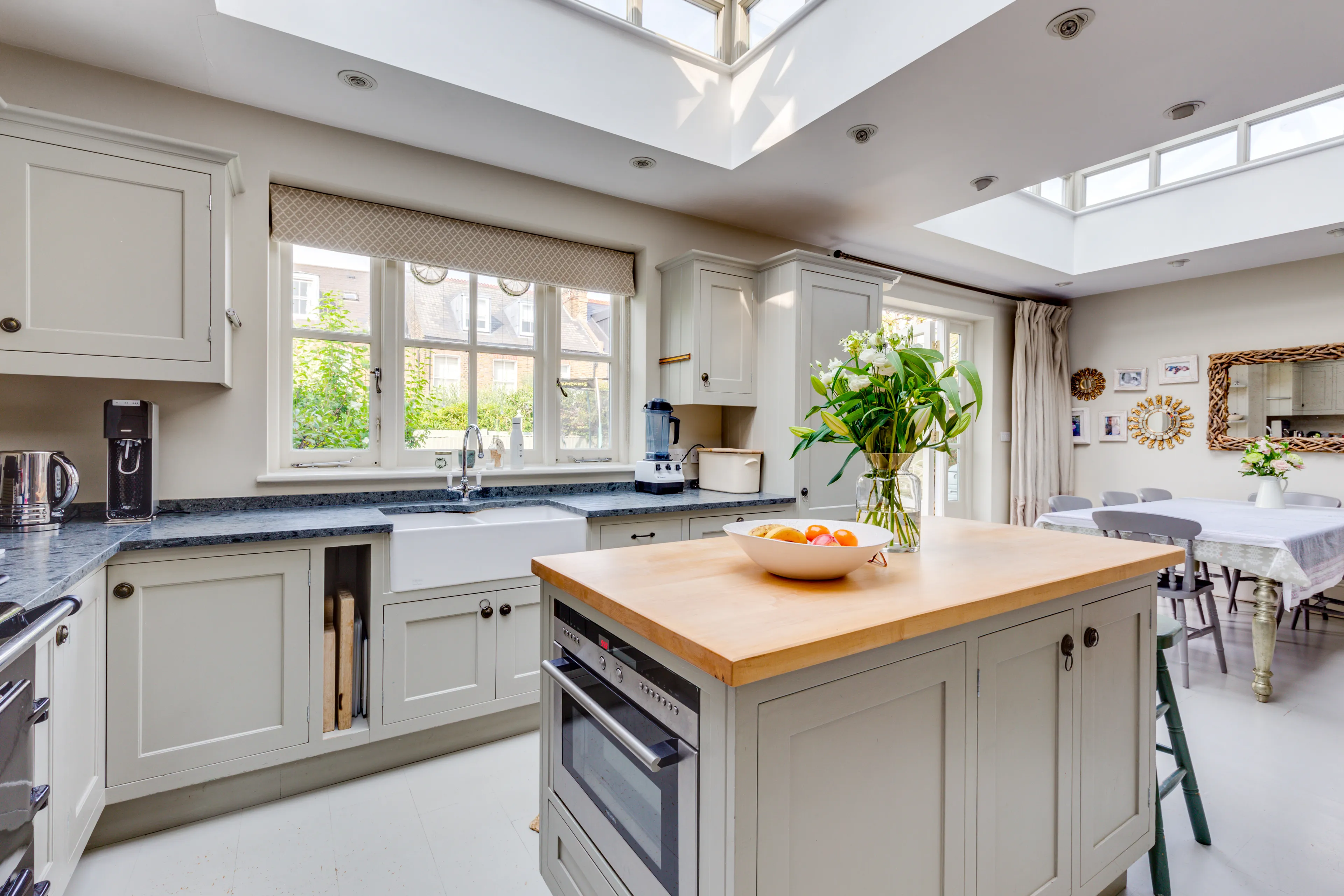 Property at Granard Road, London, SW12