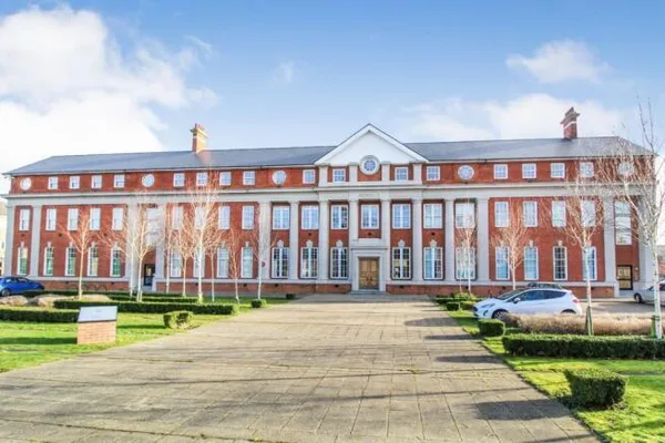 Beauvais Square, Bedford, MK42