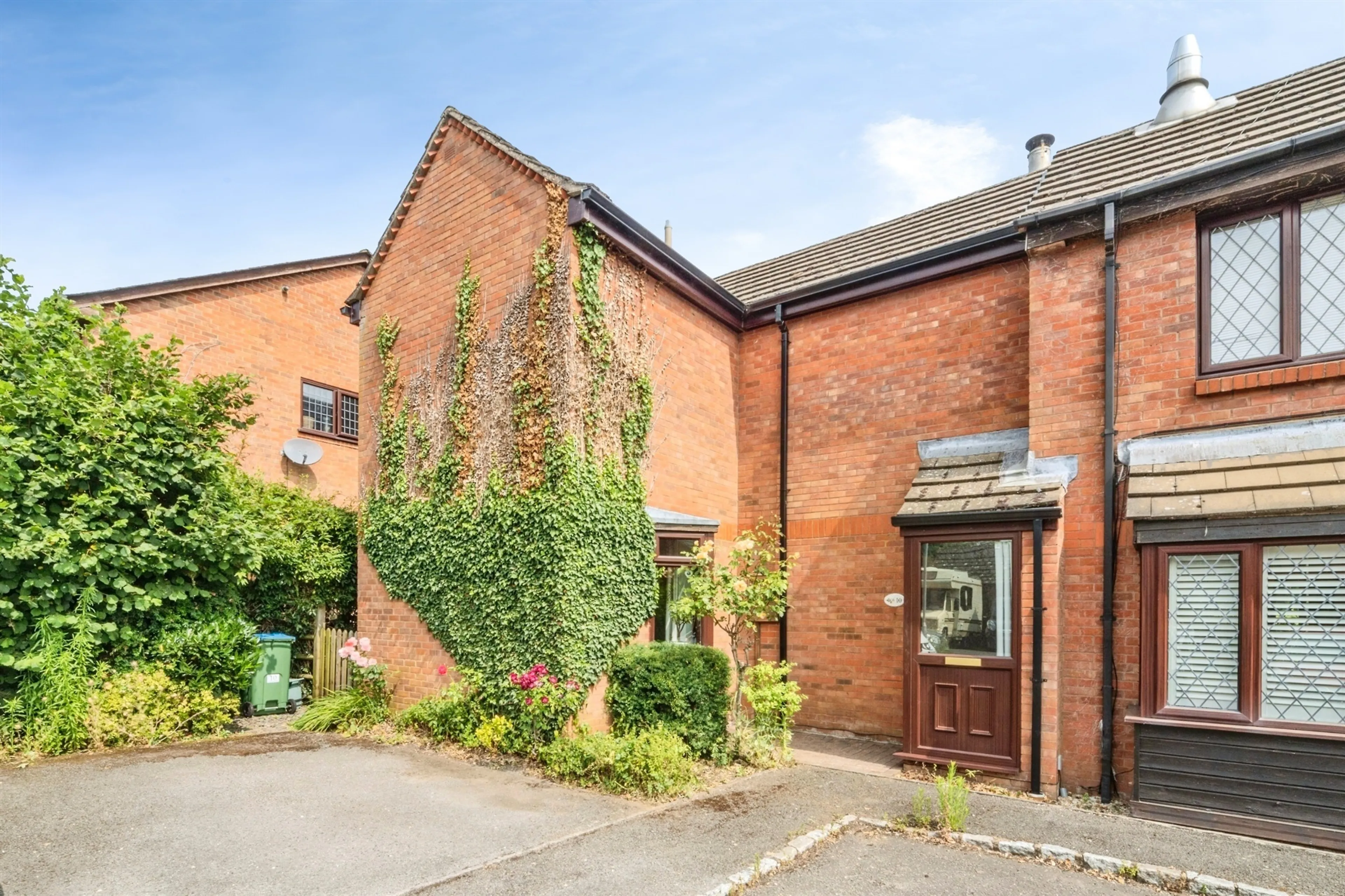 Property photo 0