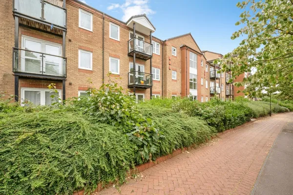 Lakeside Boulevard, Doncaster, South ...