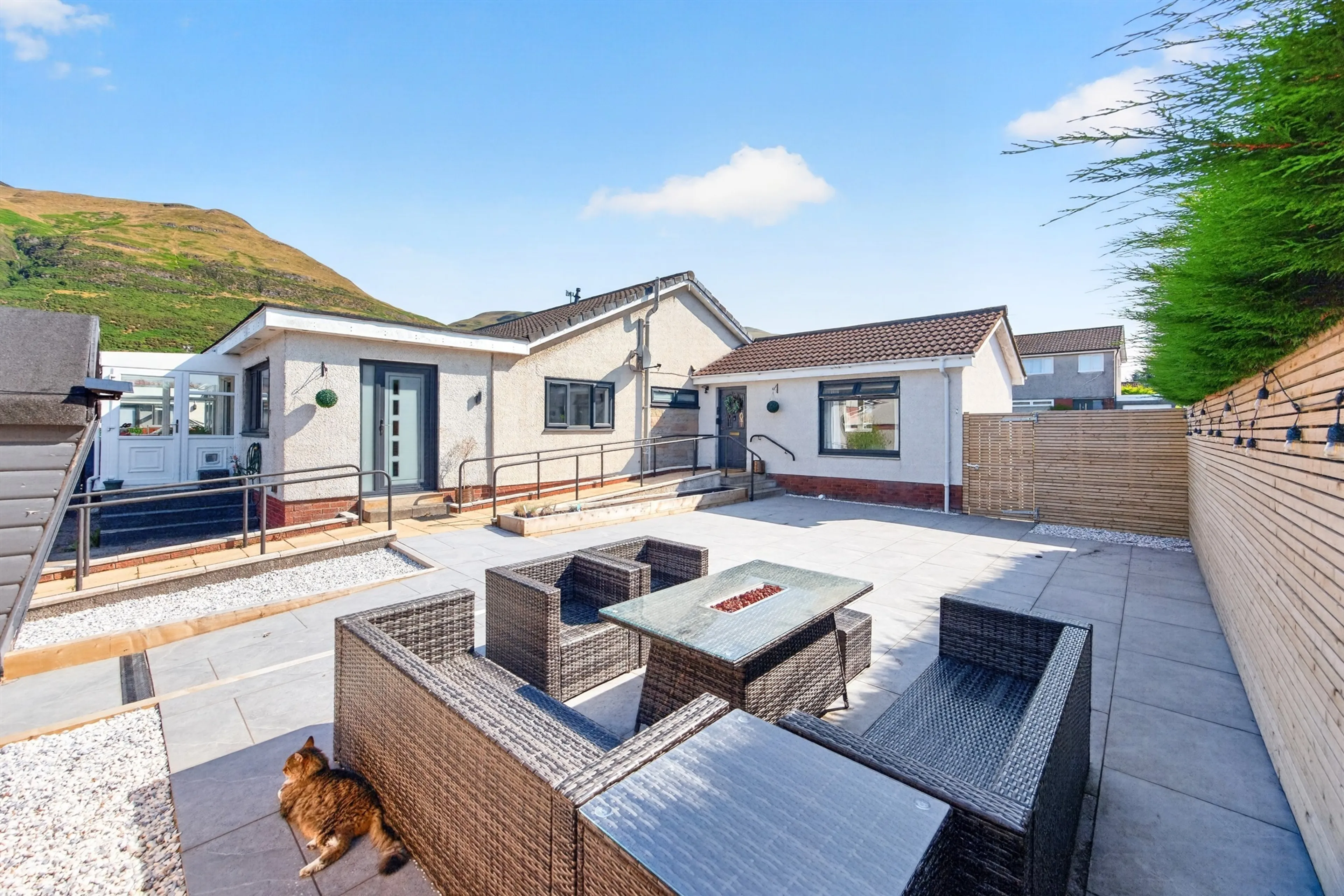 Property at Craigton Crescent, Alva