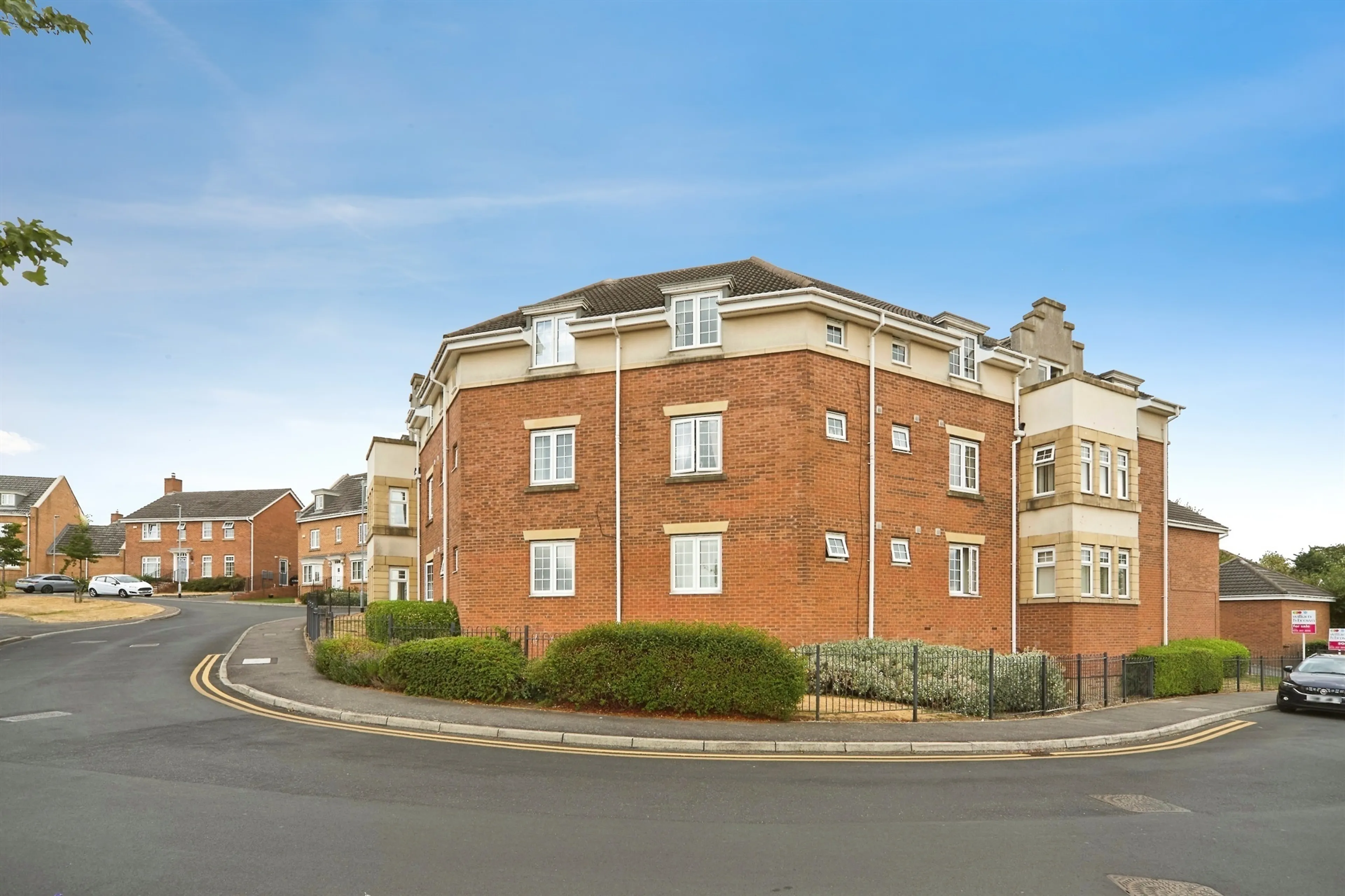 Property at Hill End Crescent, Leeds