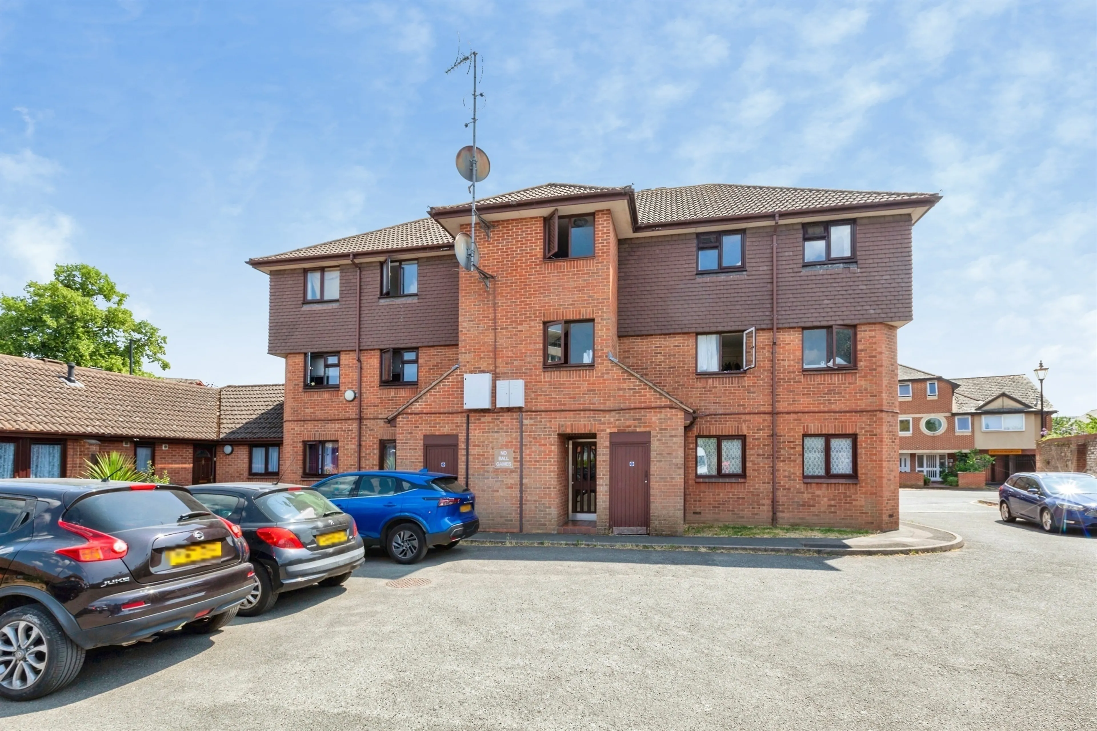 Property photo 0