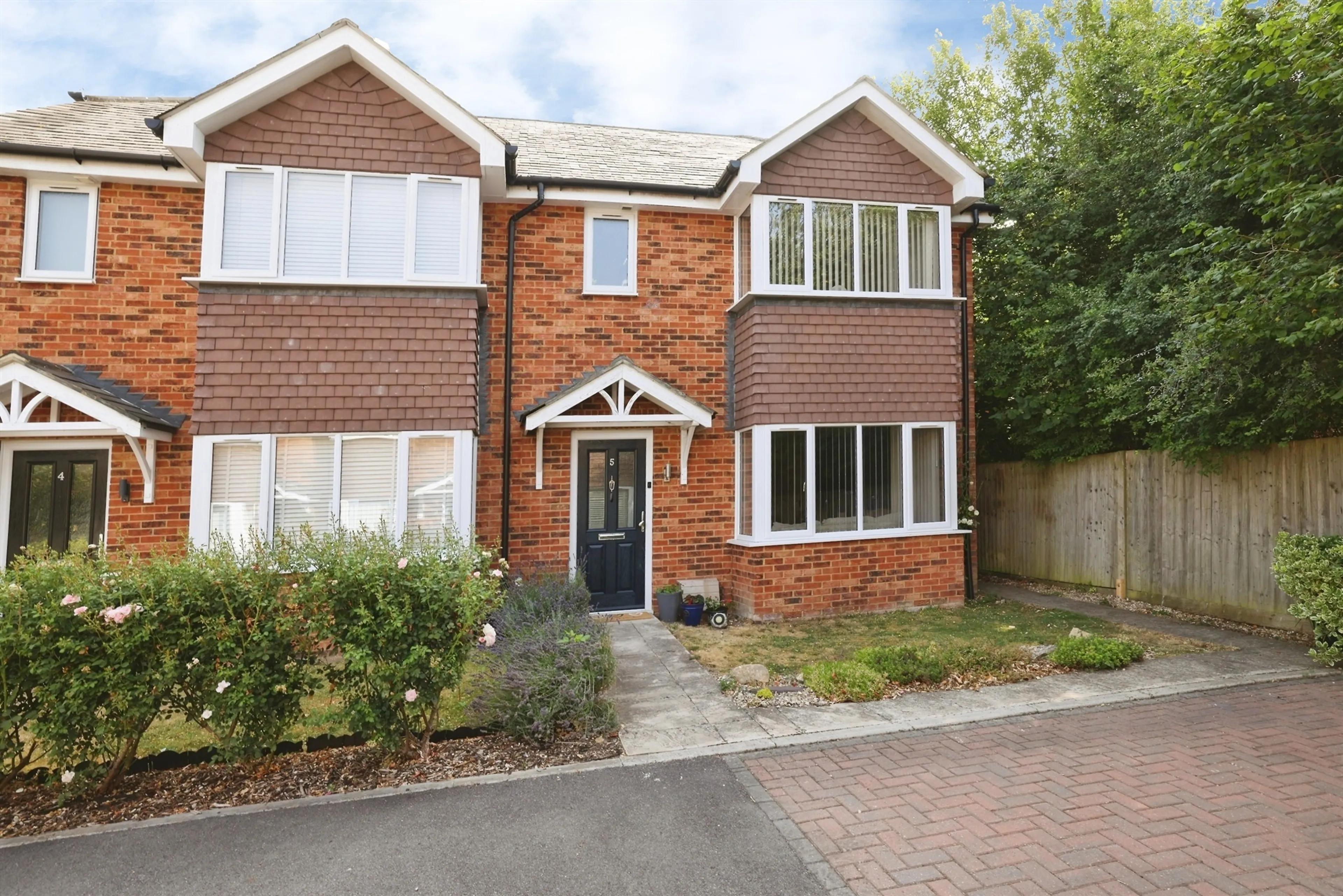 Property photo 0