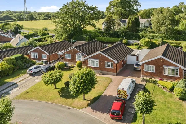 Fowey Close, Cheshire, SK10