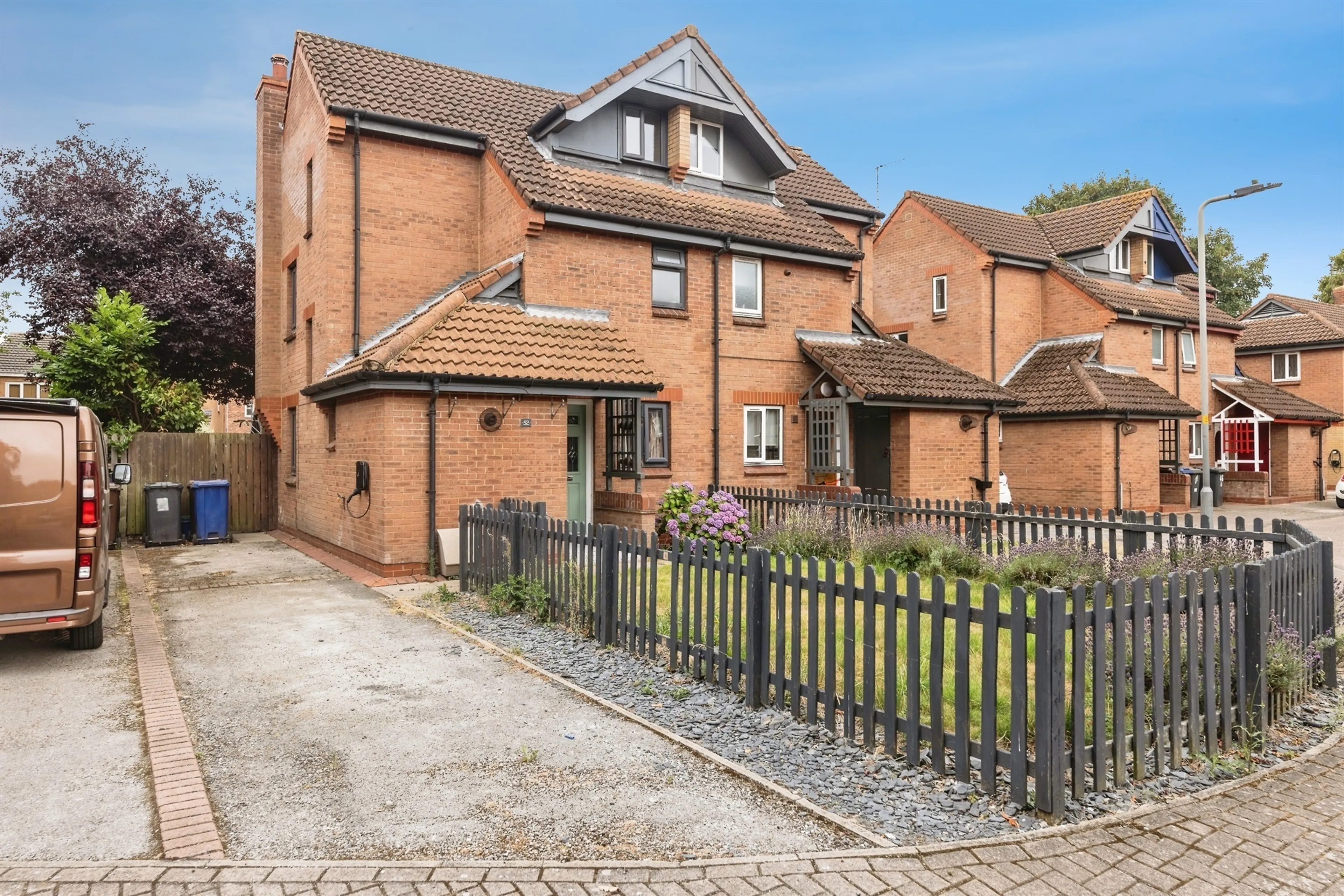 Property photo 0