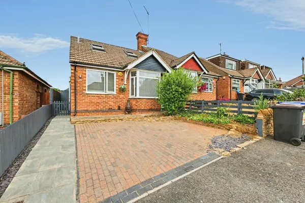 Cameron Crescent, Northampton, Northa...