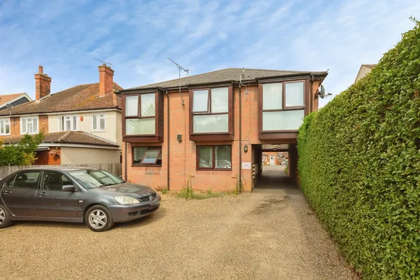Mandeville Road, Aylesbury, Buckingha...