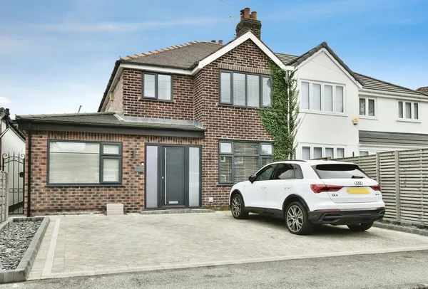 Pingate Drive, Cheadle Hulme, Cheshir...