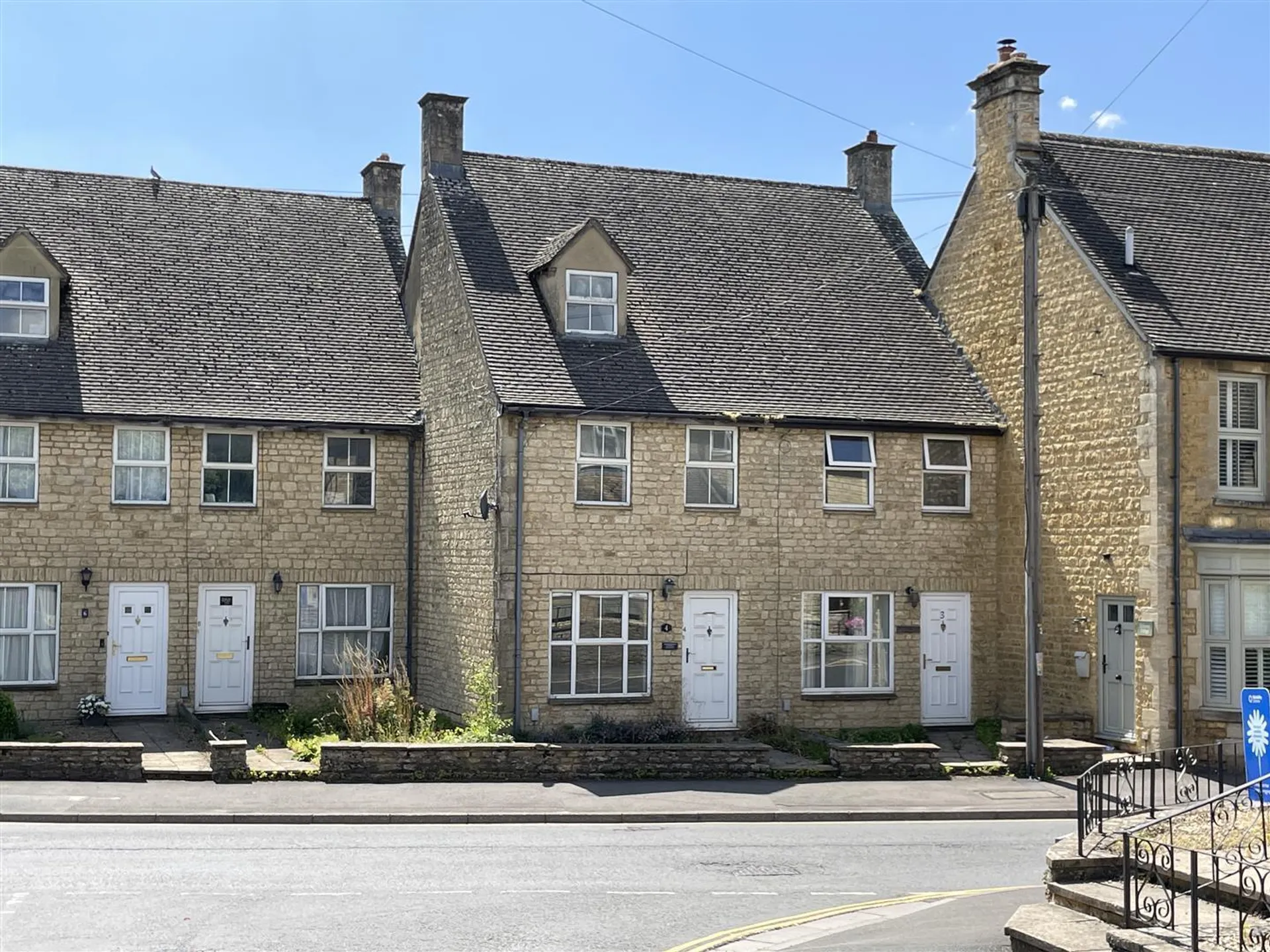 Property photo top 0