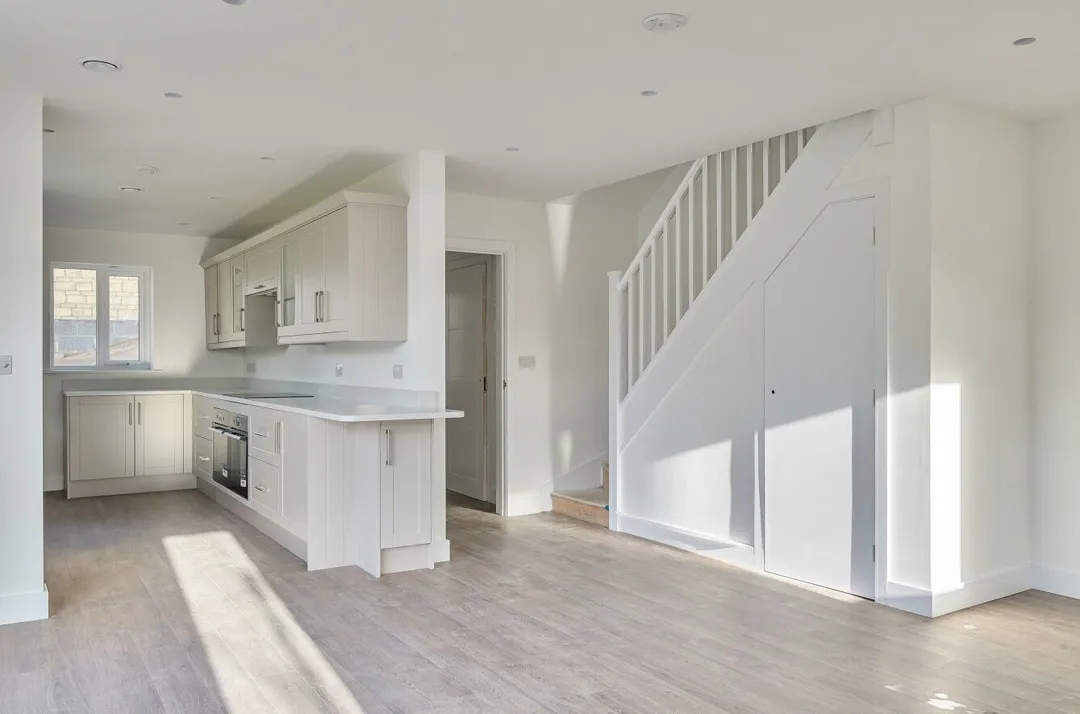 https://mr0.homeflow-assets.co.uk/files/photo/image/47950/1089/_x_/53151132.jpg