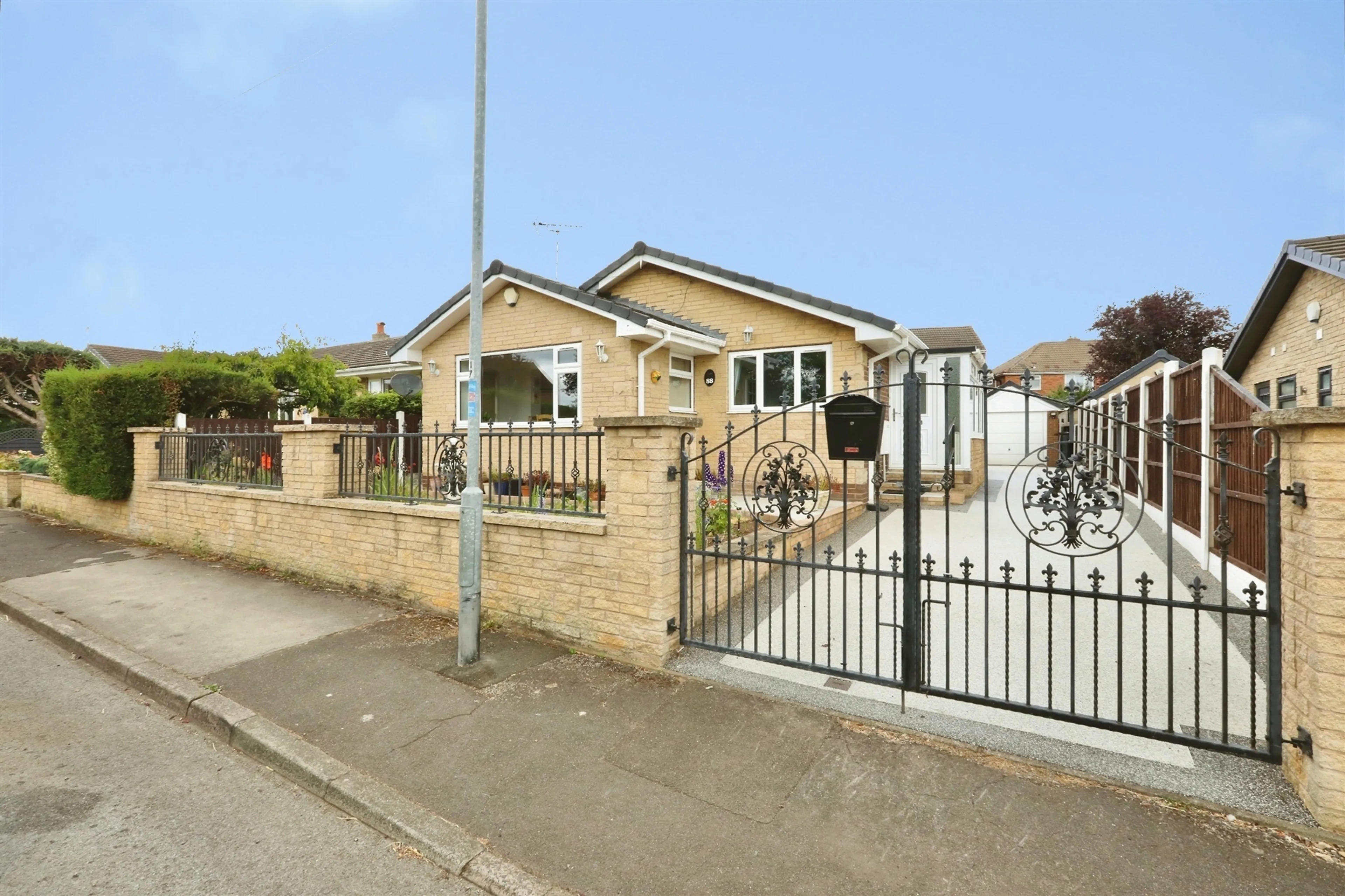 Property photo 0