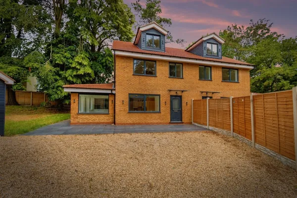 North Hill Close, Winchester, Hampshi...