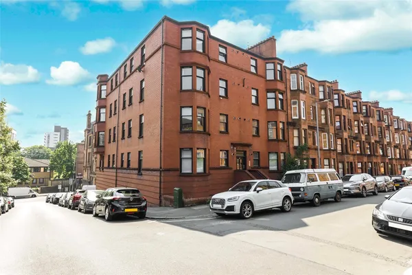 Kennoway Drive, Thornwood, Glasgow, G11