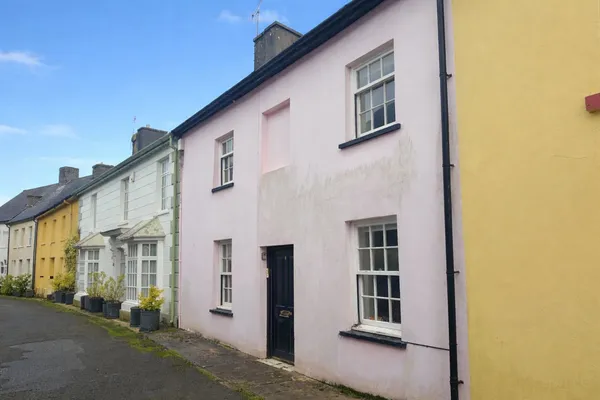 Castle Street, Llandovery, Carmarthen...