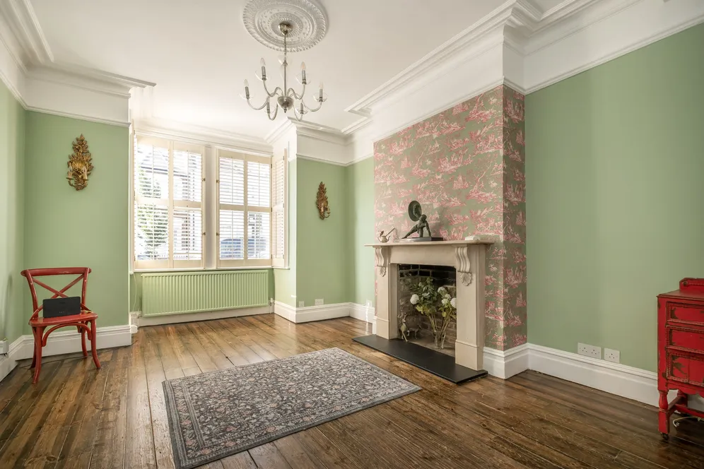 Wilton Avenue, London, W4 photo 2