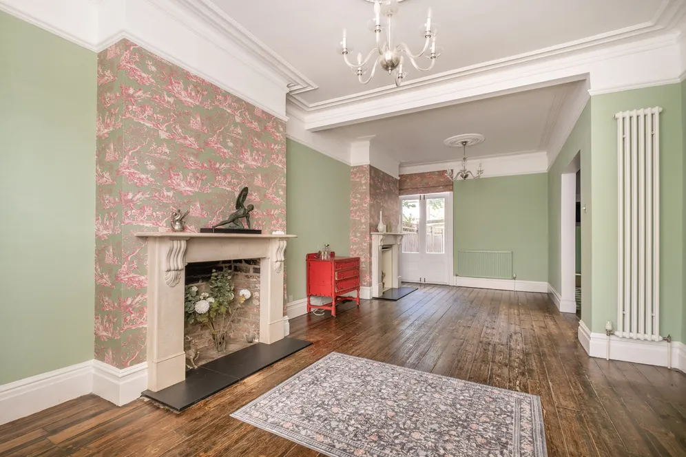 Wilton Avenue, London, W4 photo 3