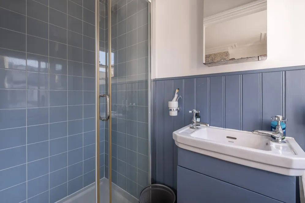 Wilton Avenue, London, W4 photo 10